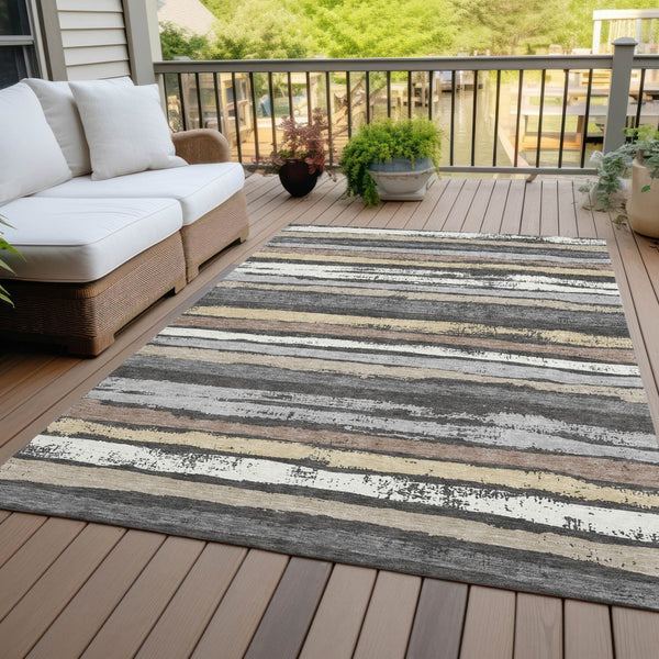 Homeroots 3' Stylish Washable Indoor Outdoor Area Rug In Beige, Brown, And Gray For Versatile Home Use 10' X 14' Polyester 598877