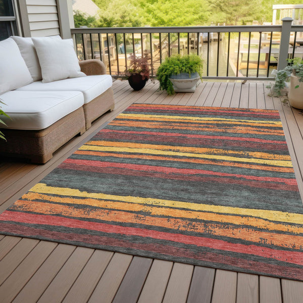 Homeroots 3' Stylish Washable Indoor Outdoor Area Rug In Beige, Brown, And Gray For Versatile Home Use 5' X 8' Polyester 598891