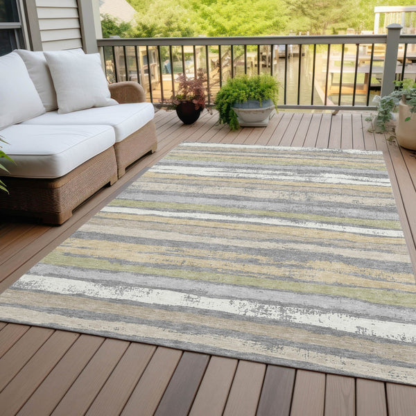 Homeroots 3' Stylish Washable Indoor Outdoor Area Rug In Beige, Brown, And Gray For Versatile Home Use 3' X 5' Polyester 598896