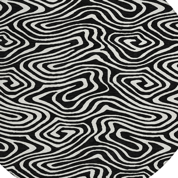 Homeroots 3' Artichoke Green Abstract Washable Area Rug For Indoor And Outdoor Spaces - Durable And Stylish 8' Round Polyester 598952