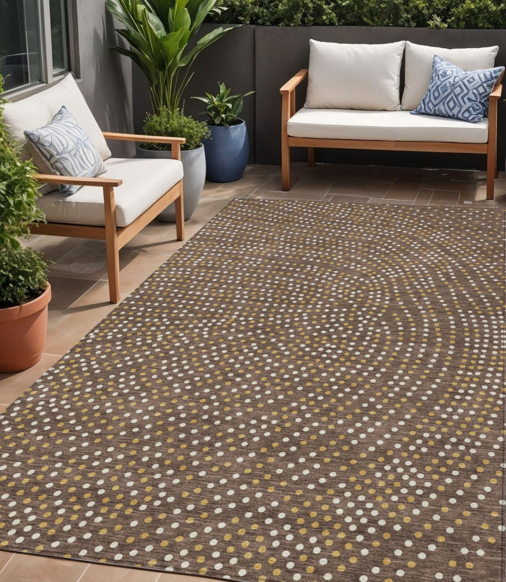 HomeRoots 5' Durable Polka Dot Area Rug in Brown, Gold & Ivory - Washable for Indoor & Outdoor Spaces 5' X 8' 599029