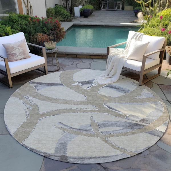 Homeroots 3' Beige Ivory And Gray Abstract Washable Area Rug For Indoor And Outdoor Spaces, Durable Design 8' Round Polyester 599102
