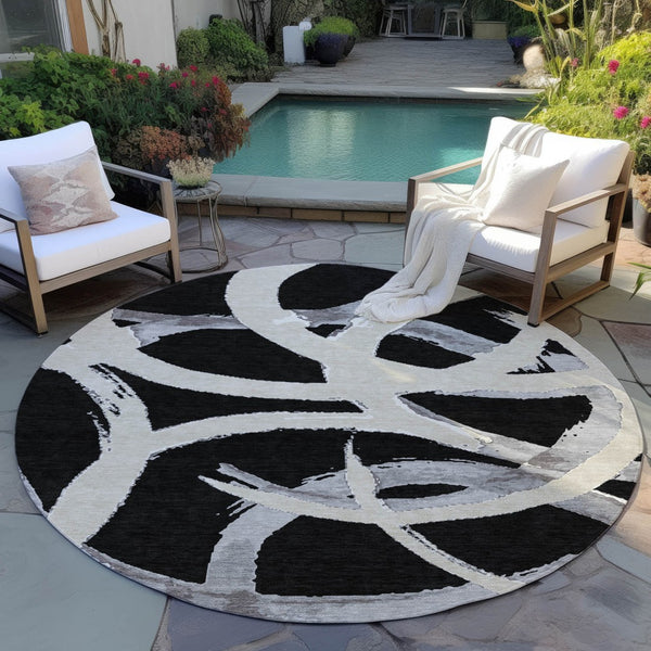 Homeroots 3' Beige Ivory And Gray Abstract Washable Area Rug For Indoor And Outdoor Spaces, Durable Design 8' Round Polyester 599108