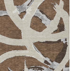 Homeroots 3' Beige Ivory And Gray Abstract Washable Area Rug For Indoor And Outdoor Spaces, Durable Design 5' X 8' Polyester 599113