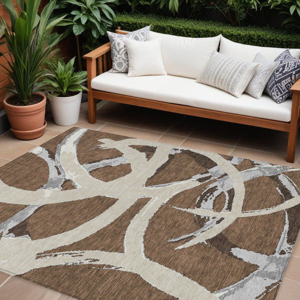 Homeroots 3' Beige Ivory And Gray Abstract Washable Area Rug For Indoor And Outdoor Spaces, Durable Design 8' X 10' Polyester 599115