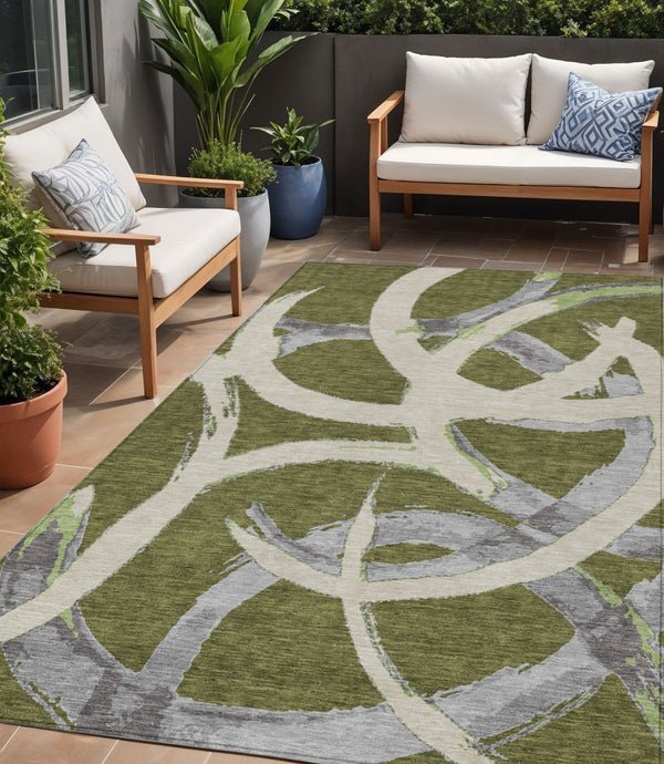 Homeroots 3' Beige Ivory And Gray Abstract Washable Area Rug For Indoor And Outdoor Spaces, Durable Design 5' X 8' Polyester 599143