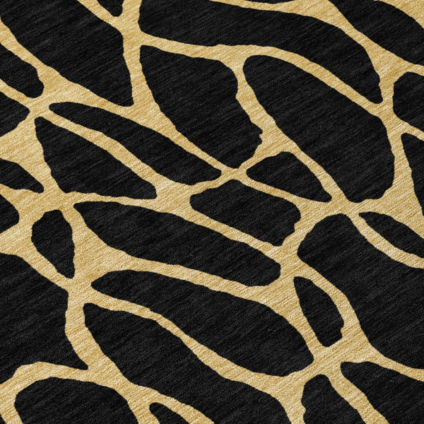 Homeroots 3' Beige And Blue Geometric Indoor Outdoor Area Rug – Durable, Washable, Stylish For Any Space 8' Round Polyester 599180