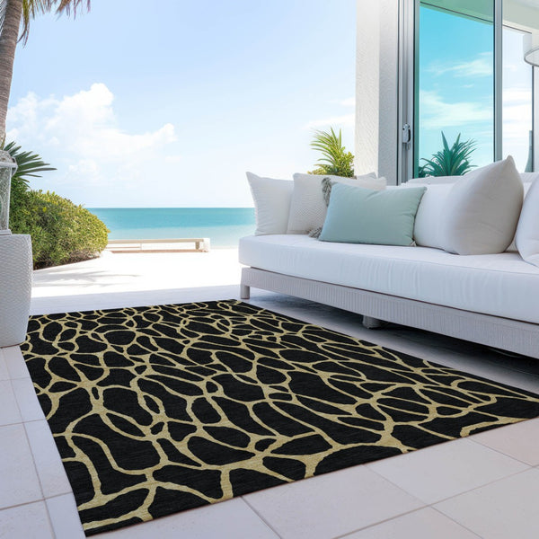 Homeroots 3' Beige And Blue Geometric Indoor Outdoor Area Rug – Durable, Washable, Stylish For Any Space 8' X 10' Polyester 599181