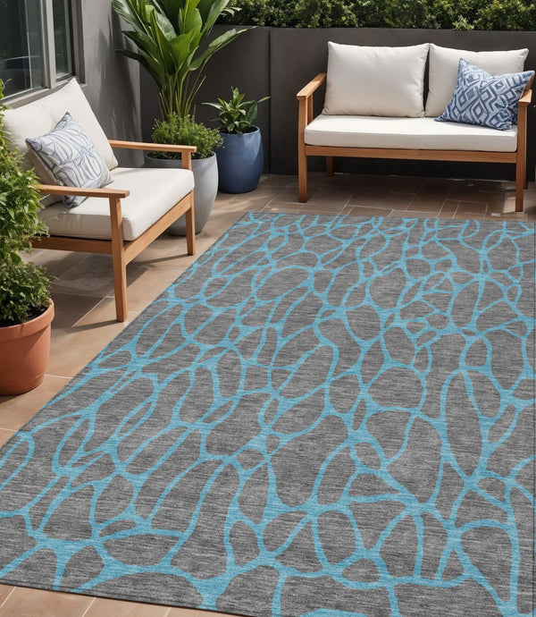 Homeroots 3' Beige And Blue Geometric Indoor Outdoor Area Rug – Durable, Washable, Stylish For Any Space 5' X 8' Polyester 599197