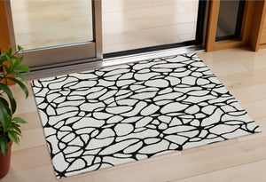 Homeroots 3' Beige And Blue Geometric Indoor Outdoor Area Rug – Durable, Washable, Stylish For Any Space 3' X 5' Polyester 599202