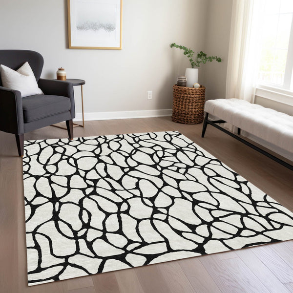 Homeroots 3' Beige And Blue Geometric Indoor Outdoor Area Rug – Durable, Washable, Stylish For Any Space 3' X 5' Polyester 599202