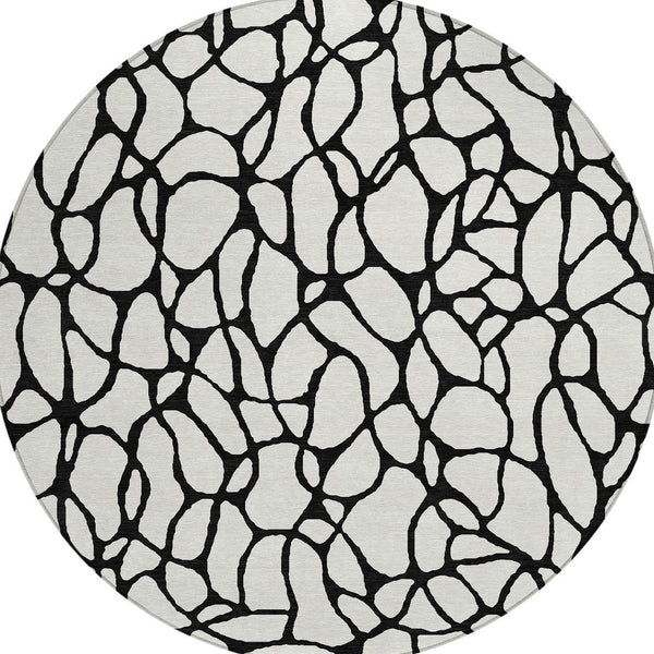 Homeroots 3' Beige And Blue Geometric Indoor Outdoor Area Rug – Durable, Washable, Stylish For Any Space 8' Round Polyester 599204