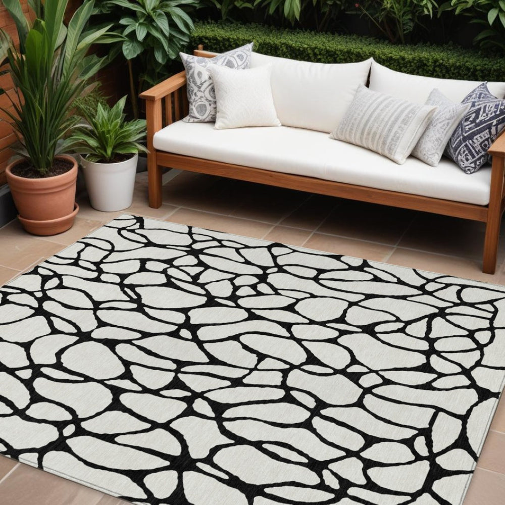 HomeRoots 9' X 12' Ivory and Black Geometric Area Rug – Durable, Washable Design for Indoor & Outdoor Spaces! 599206