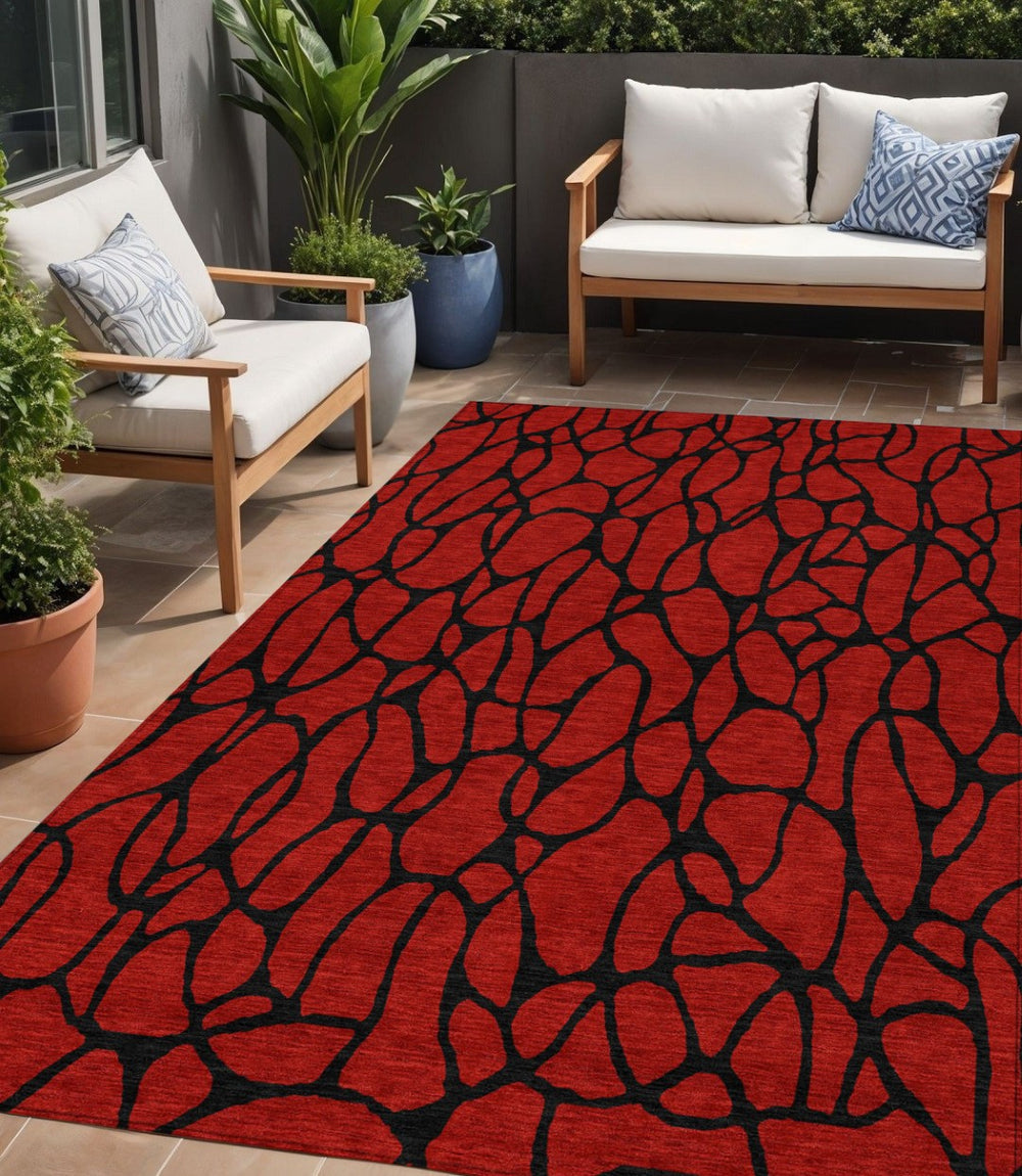 HomeRoots 5' Modern Red and Black Geometric Area Rug - Washable, Stain-Resistant for Indoor and Outdoor Use 5' X 8' 599239