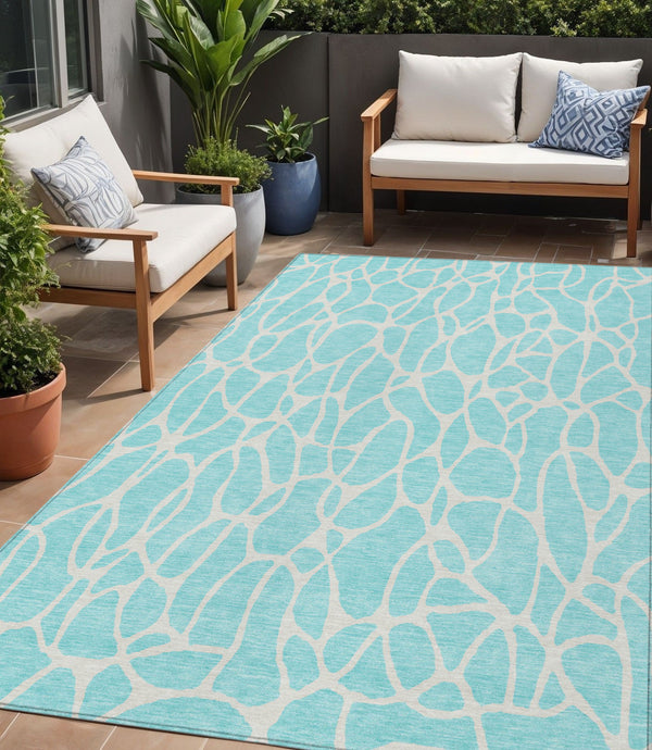 Homeroots 3' Aqua And Ivory Geometric Washable Area Rug - Perfect For Indoor And Outdoor Spaces, Durable Design 5' X 8' Polyester 599245