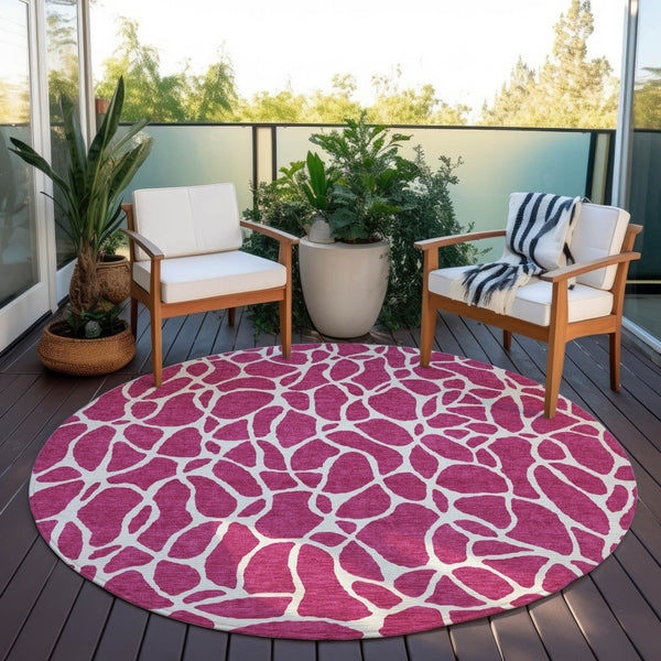 Homeroots 3' Aqua And Ivory Geometric Washable Area Rug - Perfect For Indoor And Outdoor Spaces, Durable Design 8' Round Polyester 599258