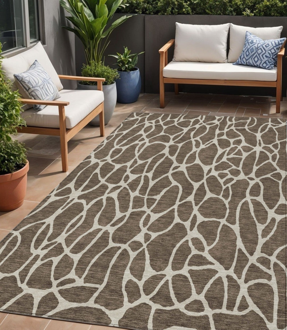 HomeRoots 5' Stylish Brown and Beige Geometric Washable Area Rug for Indoor and Outdoor Spaces, Durable Design 5' X 8' 599269