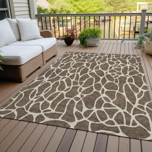 Homeroots 3' Aqua And Ivory Geometric Washable Area Rug - Perfect For Indoor And Outdoor Spaces, Durable Design 5' X 8' Polyester 599269