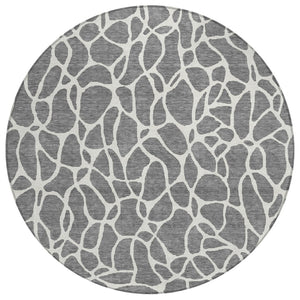 HomeRoots 5' Stylish Gray and Ivory Geometric Area Rug for Indoor Outdoor Spaces - Machine Washable & Durable 8' Round 599288