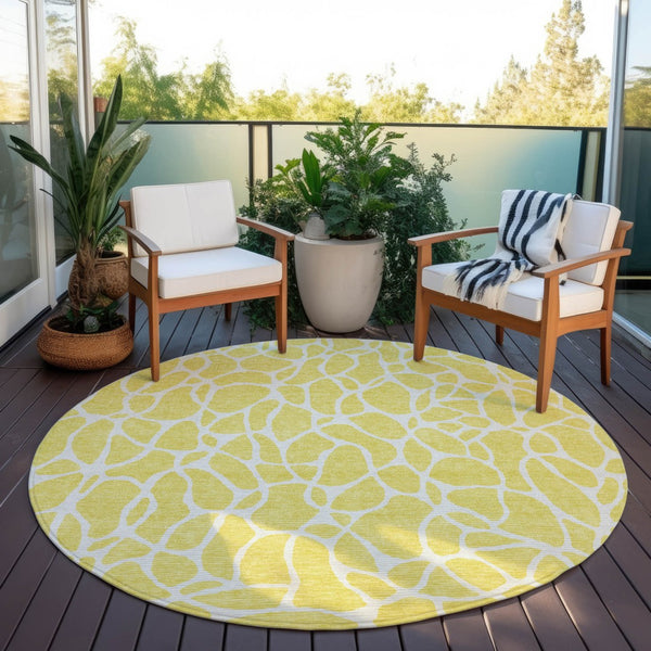 Homeroots 3' Aqua And Ivory Geometric Washable Area Rug - Perfect For Indoor And Outdoor Spaces, Durable Design 8' Round Polyester 599324