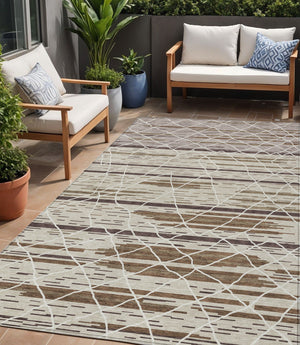 Homeroots 3' Artichoke Green And Ivory Striped Washable Area Rug - Stylish, Durable For Indoor Or Outdoor Use 5' X 8' Polyester 599335