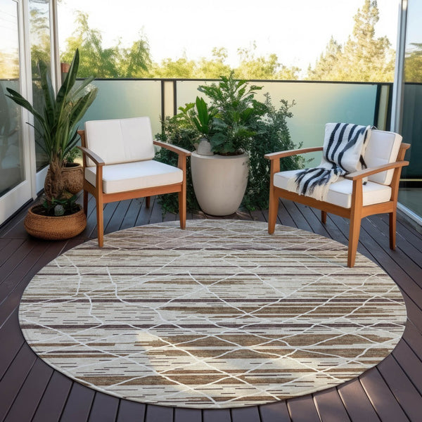 Homeroots 3' Artichoke Green And Ivory Striped Washable Area Rug - Stylish, Durable For Indoor Or Outdoor Use 8' Round Polyester 599336