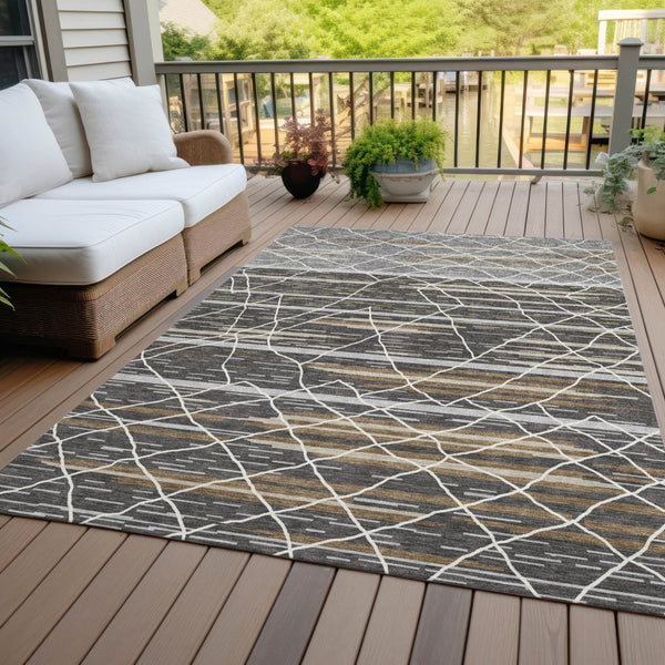 Homeroots 3' Artichoke Green And Ivory Striped Washable Area Rug - Stylish, Durable For Indoor Or Outdoor Use 3' X 5' Polyester 599346