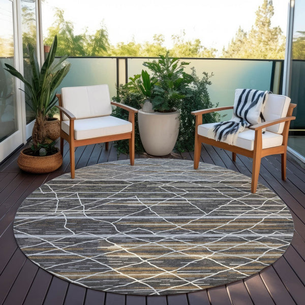 Homeroots 3' Artichoke Green And Ivory Striped Washable Area Rug - Stylish, Durable For Indoor Or Outdoor Use 8' Round Polyester 599348