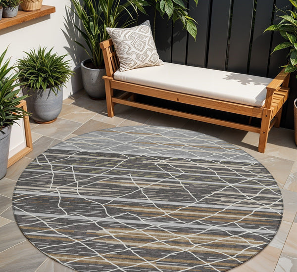 Homeroots 3' Artichoke Green And Ivory Striped Washable Area Rug - Stylish, Durable For Indoor Or Outdoor Use 8' Round Polyester 599348
