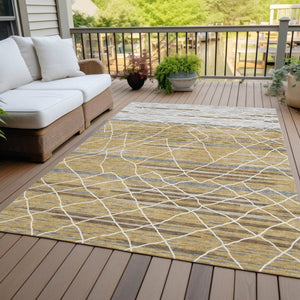 Homeroots 3' Artichoke Green And Ivory Striped Washable Area Rug - Stylish, Durable For Indoor Or Outdoor Use 5' X 8' Polyester 599353