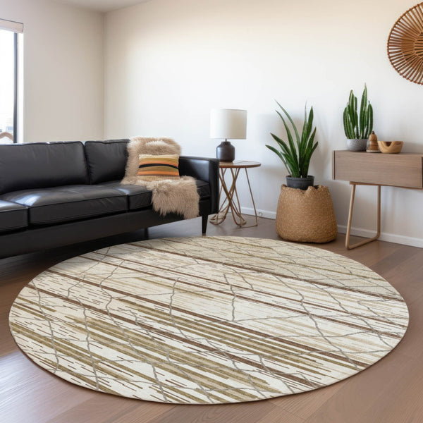 Homeroots 3' Artichoke Green And Ivory Striped Washable Area Rug - Stylish, Durable For Indoor Or Outdoor Use 8' Round Polyester 599360