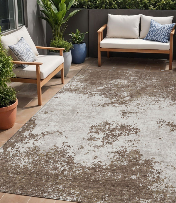 Homeroots 3' Black Gray And Ivory Abstract Washable Area Rug For Indoor And Outdoor Use - Durable Design 5' X 8' Polyester 599467