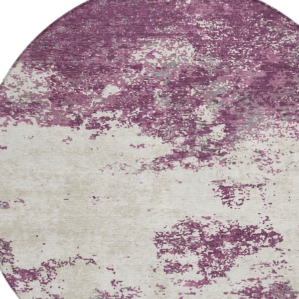 Homeroots 3' Black Gray And Ivory Abstract Washable Area Rug For Indoor And Outdoor Use - Durable Design 8' Round Polyester 599480