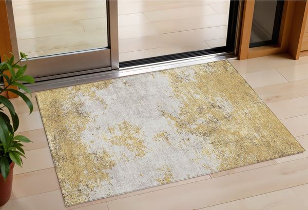 Homeroots 3' Black Gray And Ivory Abstract Washable Area Rug For Indoor And Outdoor Use - Durable Design 3' X 5' Polyester 599490