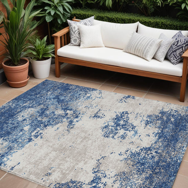 Homeroots 3' Black Gray And Ivory Abstract Washable Area Rug For Indoor And Outdoor Use - Durable Design 8' X 10' Polyester 599511