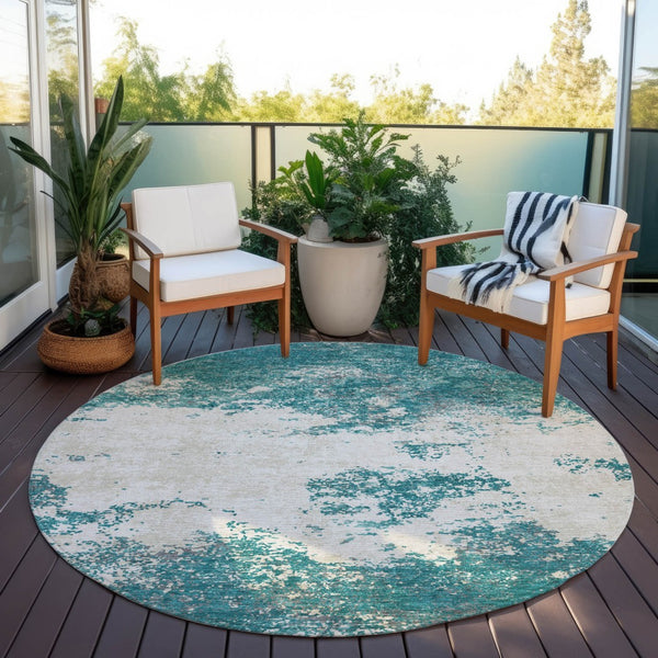 Homeroots 3' Black Gray And Ivory Abstract Washable Area Rug For Indoor And Outdoor Use - Durable Design 8' Round Polyester 599522