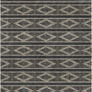 Homeroots 3' Black And Beige Geometric Indoor Outdoor Area Rug - Stylish, Durable, Washable For Any Space 5' X 8' Polyester 599605