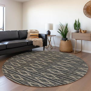 Homeroots 3' Black And Beige Geometric Indoor Outdoor Area Rug - Stylish, Durable, Washable For Any Space 8' Round Polyester 599606