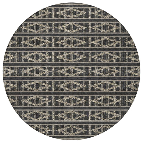 Homeroots 3' Black And Beige Geometric Indoor Outdoor Area Rug - Stylish, Durable, Washable For Any Space 8' Round Polyester 599606