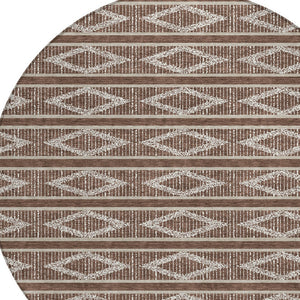 Homeroots 3' Black And Beige Geometric Indoor Outdoor Area Rug - Stylish, Durable, Washable For Any Space 8' Round Polyester 599612
