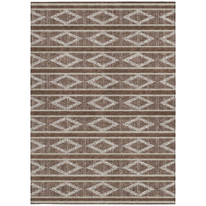 Homeroots 3' Black And Beige Geometric Indoor Outdoor Area Rug - Stylish, Durable, Washable For Any Space 8' X 10' Polyester 599613