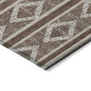 Homeroots 3' Black And Beige Geometric Indoor Outdoor Area Rug - Stylish, Durable, Washable For Any Space 10' X 14' Polyester 599615