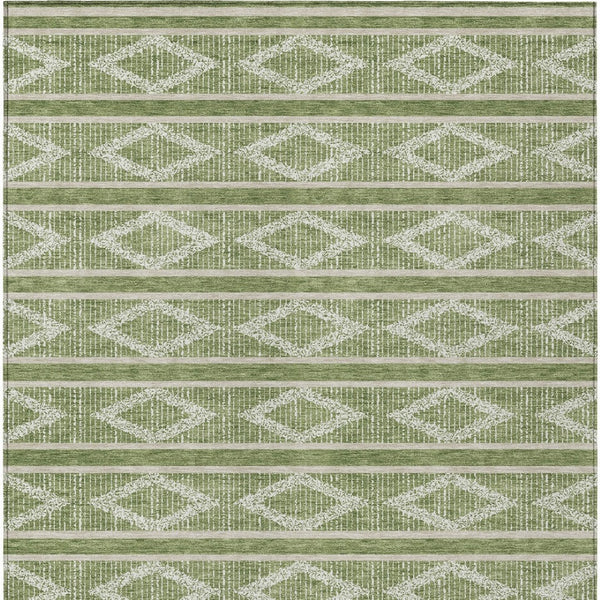 Homeroots 3' Black And Beige Geometric Indoor Outdoor Area Rug - Stylish, Durable, Washable For Any Space 3' X 5' Polyester 599616