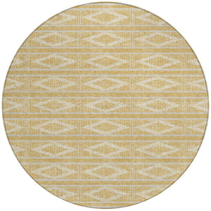 Homeroots 3' Black And Beige Geometric Indoor Outdoor Area Rug - Stylish, Durable, Washable For Any Space 8' Round Polyester 599624