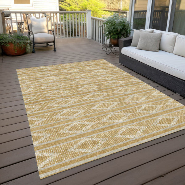 Homeroots 3' Black And Beige Geometric Indoor Outdoor Area Rug - Stylish, Durable, Washable For Any Space 10' X 14' Polyester 599627