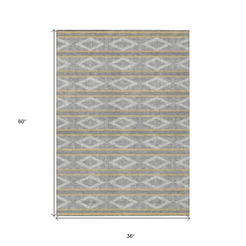 Homeroots 3' Black And Beige Geometric Indoor Outdoor Area Rug - Stylish, Durable, Washable For Any Space 3' X 5' Polyester 599628