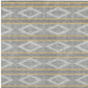 Homeroots 3' Black And Beige Geometric Indoor Outdoor Area Rug - Stylish, Durable, Washable For Any Space 8' X 10' Polyester 599631