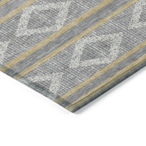 Homeroots 3' Black And Beige Geometric Indoor Outdoor Area Rug - Stylish, Durable, Washable For Any Space 10' X 14' Polyester 599633