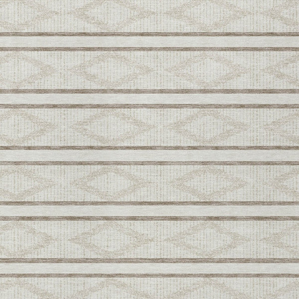 Homeroots 3' Black And Beige Geometric Indoor Outdoor Area Rug - Stylish, Durable, Washable For Any Space 8' X 10' Polyester 599637