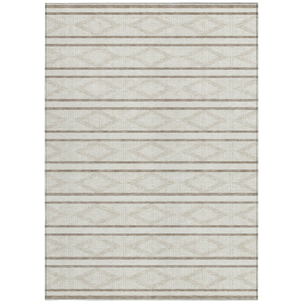 Homeroots 3' Black And Beige Geometric Indoor Outdoor Area Rug - Stylish, Durable, Washable For Any Space 9' X 12' Polyester 599638